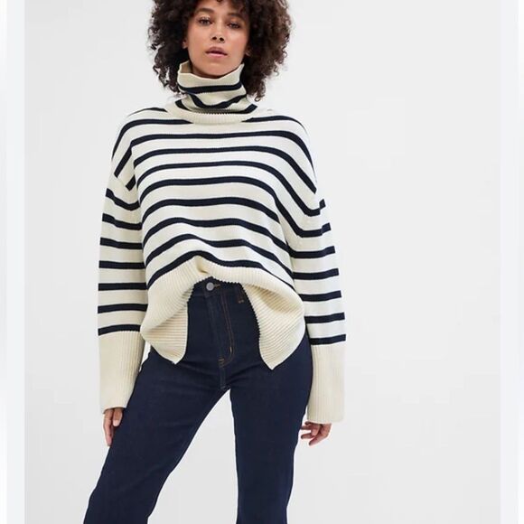 Gap Navy Blue Cream Horizontal Nautical Stripe Turtleneck Fisherman Sweater - Picture 1 of 16